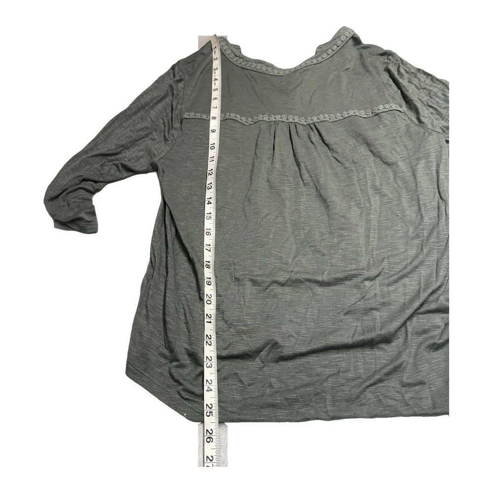 Democracy Sage Green Embroidered Henley Top Size L - Picture 6 of 7
